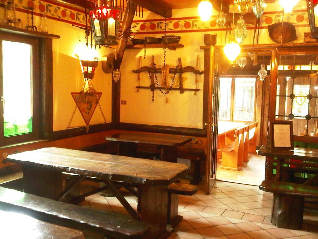 Agriturismo Mezzaluna Malchina 外观 照片