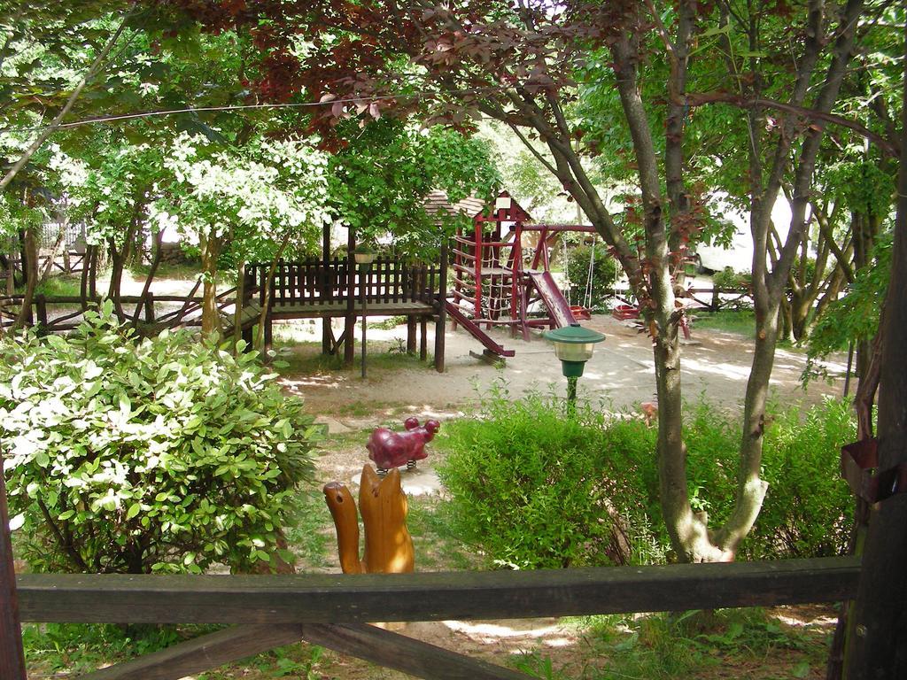 Agriturismo Mezzaluna Malchina 外观 照片