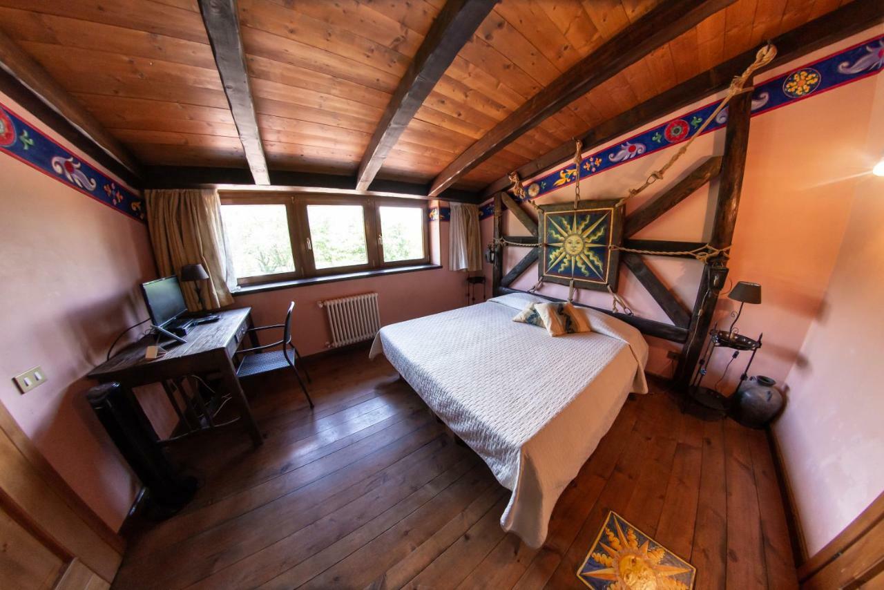 Agriturismo Mezzaluna Malchina 外观 照片