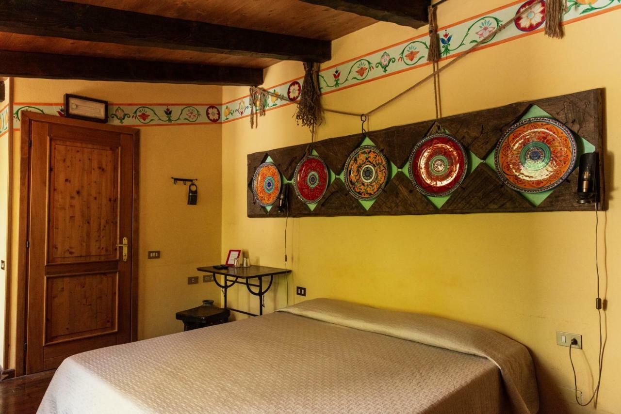 Agriturismo Mezzaluna Malchina 外观 照片